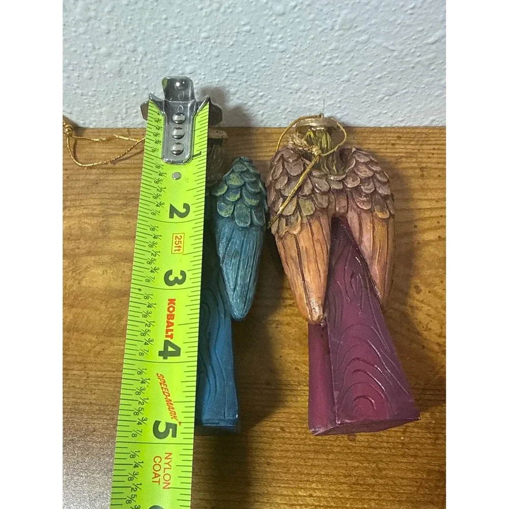 Unbranded pair hand